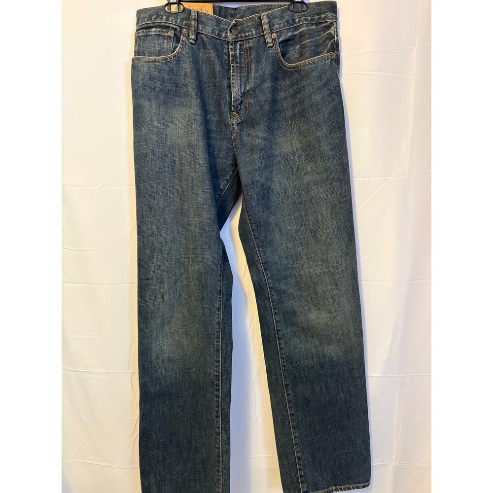Gap Easy Fit Straight Leg Jeans Denim Blue Sz 34 x 34